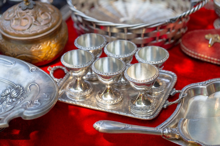 Silverware on table Silverware on table
